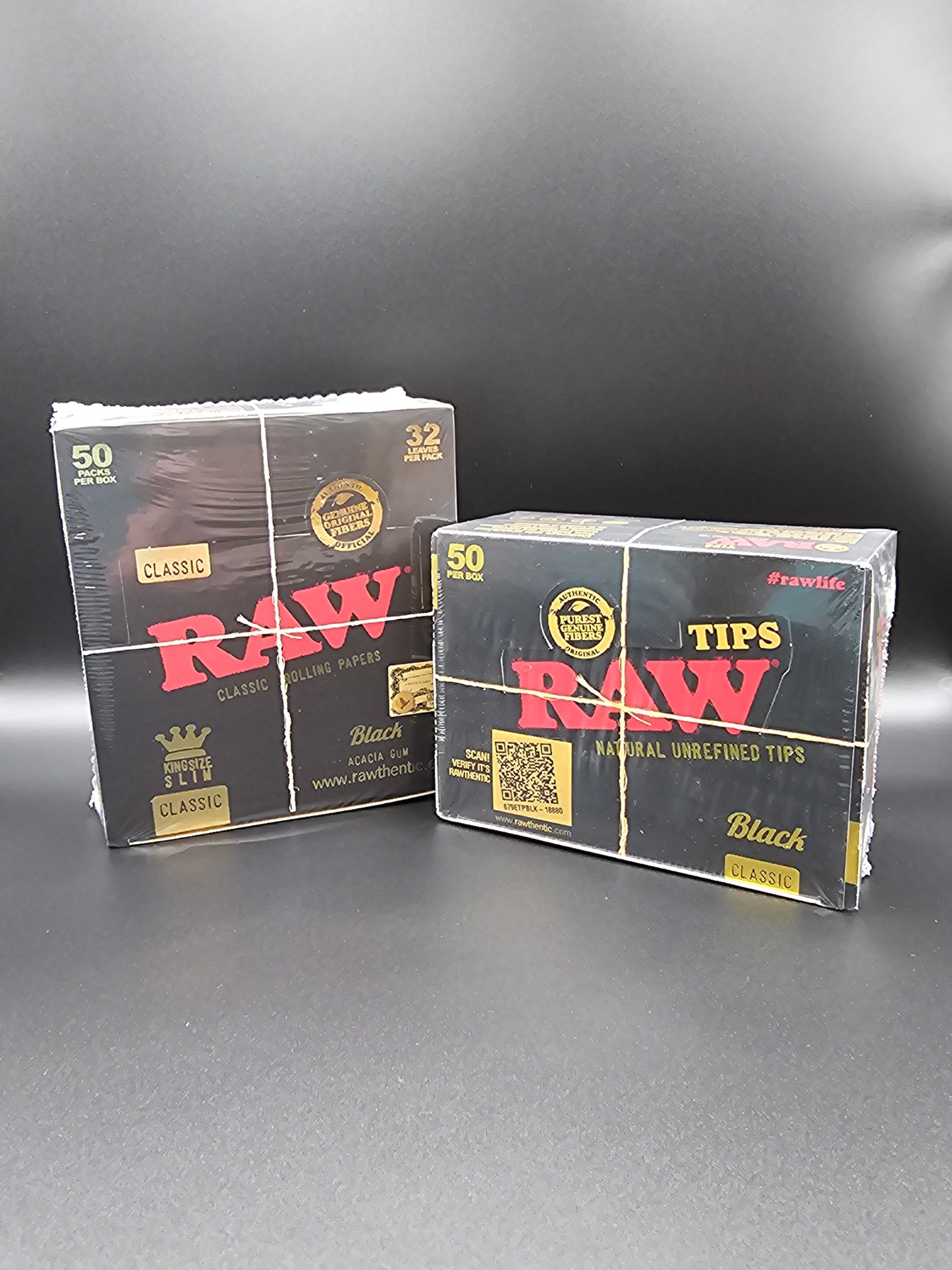 Raw Black King Size Slim + Tips Combo Deal