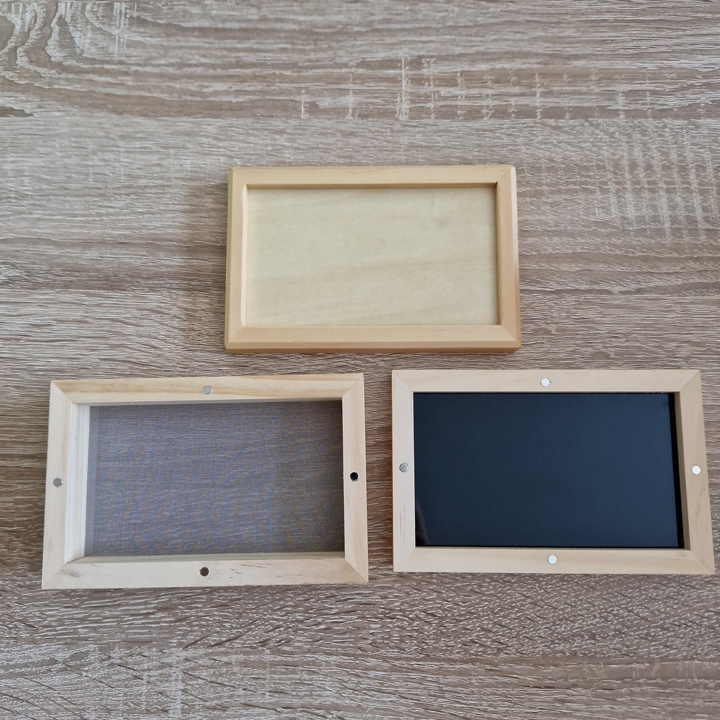 Wooden Sifter Box with mesh screen 