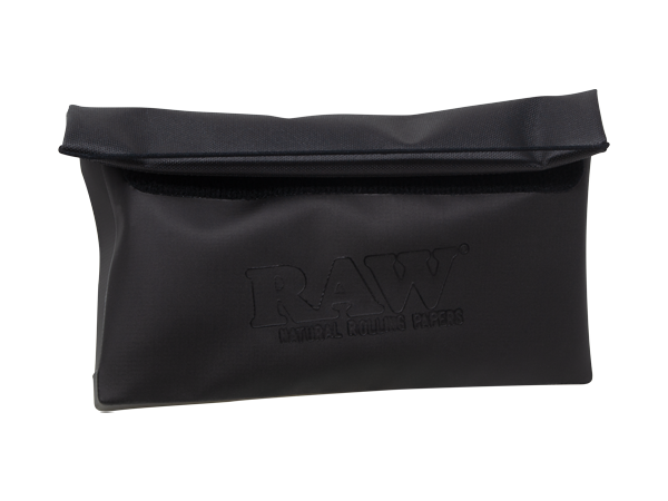 Store your stuff! Discrete, smell-proof, water-proof black pouch with flexible roll enclosure folds flat. It’s RAWdaciously non-descript.Raw Flat Pack Pouch